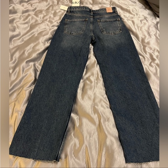High waist distressed jeans from Zara - Picture 6 of 6